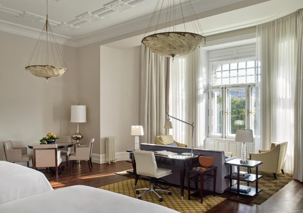 Belvaros - Lipotvaros Hotel | Four Seasons Hotel Gresham Palace Budapest