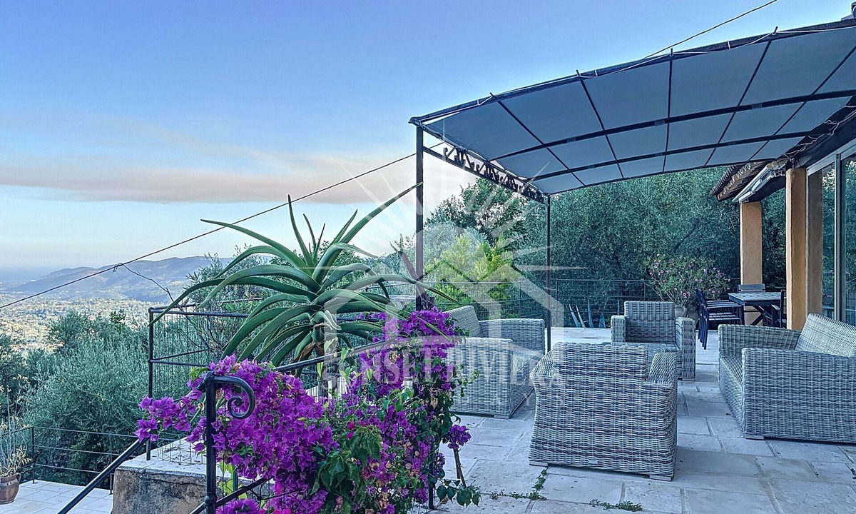 Grasse Villa | LES OLIVIERS Villa for 6 By Sunset