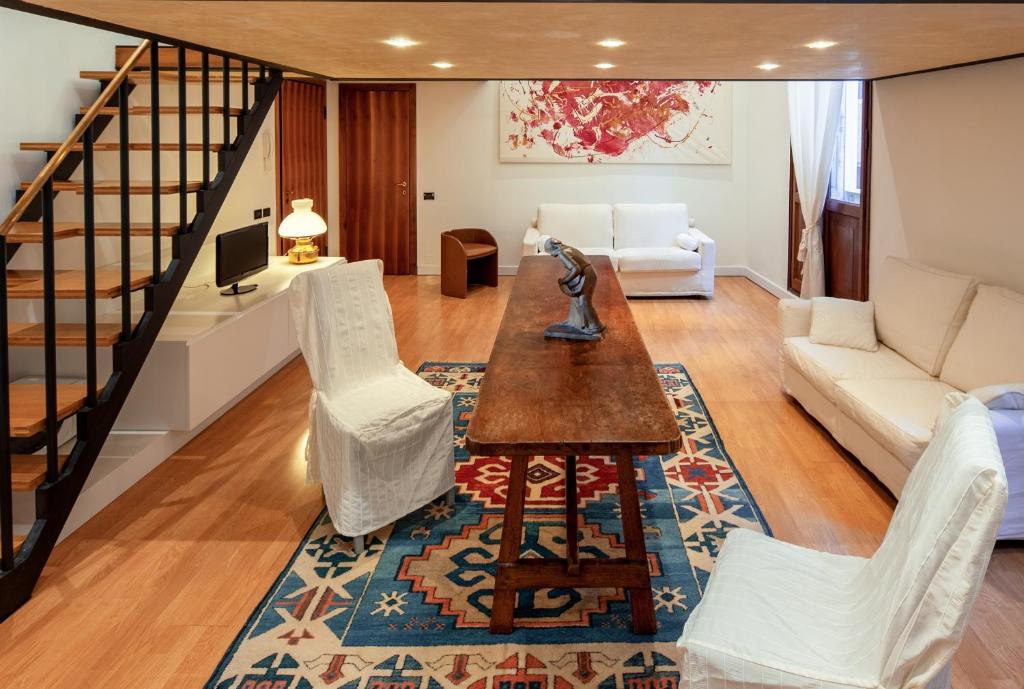 San Marco Apartment | Luxury Loft next to Saint Mark