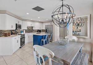Beachfront ~ Golf Cart ~ Seasonally Heated Pool in Miramar Beach