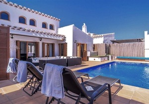 Beautiful Villa with Entertaining Areas and Private Pool, Heated if Required, on the Beautiful El Valle Golf Resort BLE7 in Banos Y Mendigo