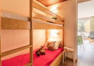 Cozy 1BR Apt with Mountain Views, Near Fréjus Gondola, Sleeps 6 in La Salle-les-Alpes