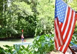 Romantic Getaway Cabin on Creek! Relax and unwind surrounded by nature! - RC10 in Marion