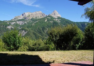 Spacious chalet in Pra Loup, 4 bedrooms, WiFi in Pra-Loup
