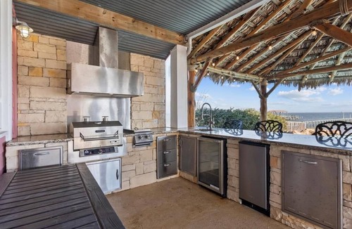 San Leon House | Amazing 5 Bedroom Waterfront Property with Heated Pool and Private Fishing Pier.