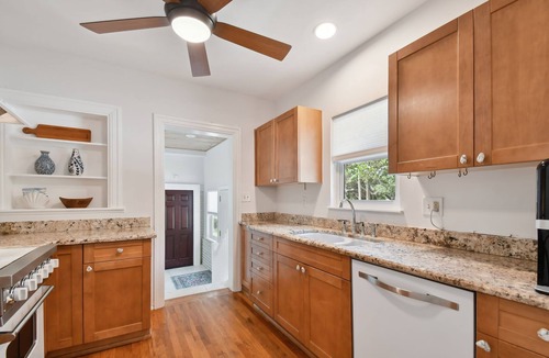 Crescent Lake House | Amazing Crescent Lake Home - Lakefront and Just Blocks from Downtown St Pete