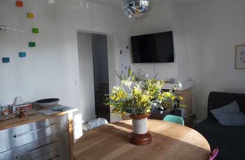 Piraillan Apartment | Appartement T2 de 42m2 Avec Balcon à 150m de la Plage Côté Bassin