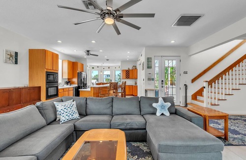 Sunset Beach House | House in Sunset Beach | Walk to Beach Access | Roof Top Deck | Salty Smiles