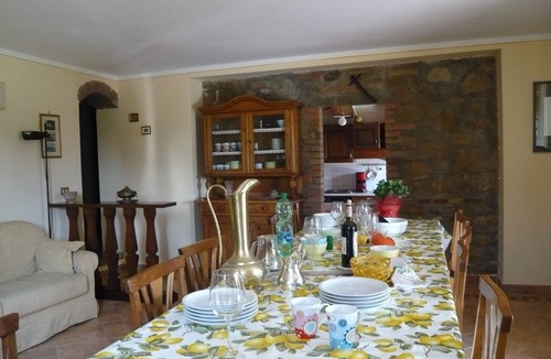 Santa Reparata House | Lovely family Tuscan home:Pool, fenced garden, A.C. WI.FI 14 Guests 7 bed & bath