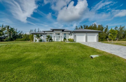 Burnt Store House | Oldfields Paradise