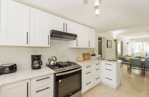 El Cortecito Condo | Playa Turquesa E-202 Premier Beachfront Ocean View 100mbps Wifi