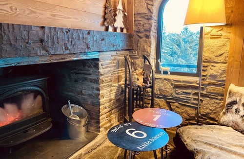 Les Angles Ski Chalet | SUBLIME VIEWS-Upper Chalet-180m2 AUX ANGLES -16pers on 3300m2-near the center