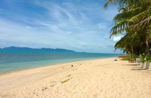 Bang Po Villa | Superb Beachfront Villa with private Pool & Jacuzzi in tropical garden.