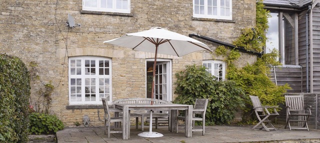 2 bedroom accommodation in Dean, near Chadlington in Chipping Norton