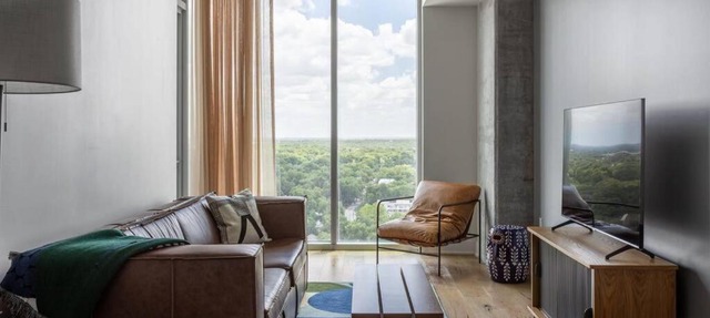 20th floor condo with pool on Rainey Street by Locale in Austin