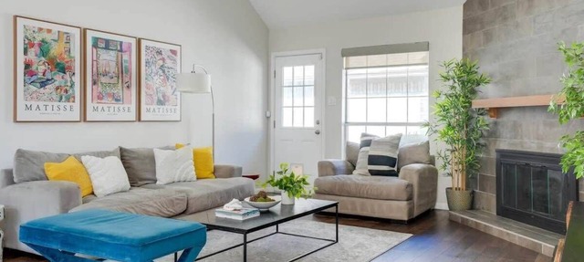 3-BD/2-BA Northern Dallas Retreat | Hot Tub & BBQ in Dallas