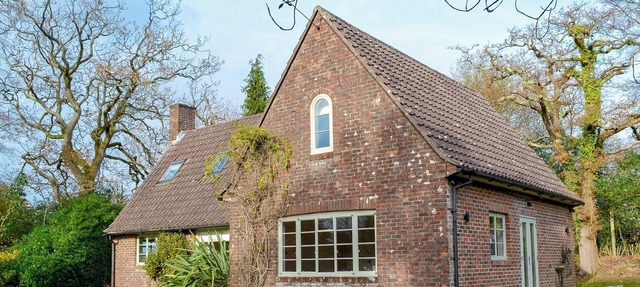 4 bedroom accommodation in Burley, near Ringwood in Ringwood
