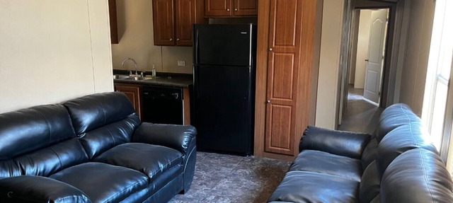 5 Bedroom Work Trailer in Monahans