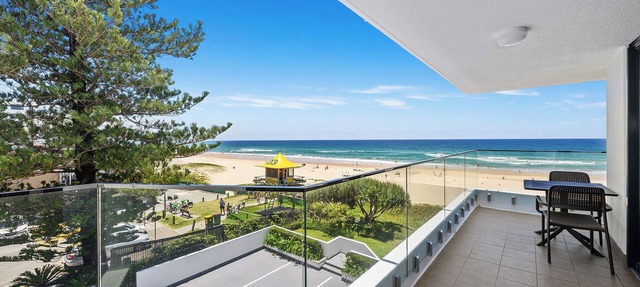 Absolute Beachfront Beauty in Gold Coast