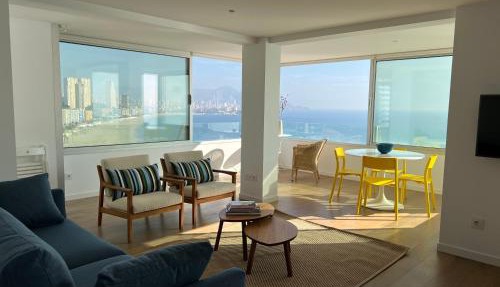 Amazing beachfront apartment - La Cala in Benidorm