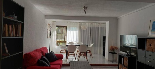 Apartamento, piscina y playa in Grao de Castellón