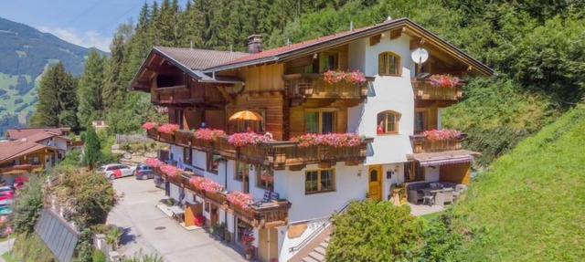 Apartment Alpin by Interhome in Zell am Ziller