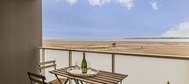 Apartment in Saint-Brevin-les-Pins with Balcony and Parking in Saint-Brevin-les-Pins