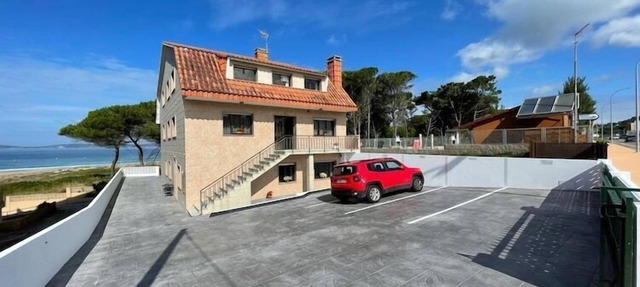 Apartment with Sea Views in Sansenxo
