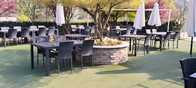 Arcadia Opale Apartment with Mountain View, Wi-Fi, and Air Conditioning in Carpeneda