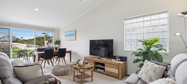Ballantrae 8 - Ocean Views, Walk To Beach & Cafes in SAWTELL