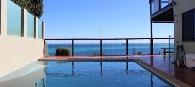 BANYANDAH WATERS BEACH HOUSE! Private inground Pool with stunning ocean views! in Moreton Island