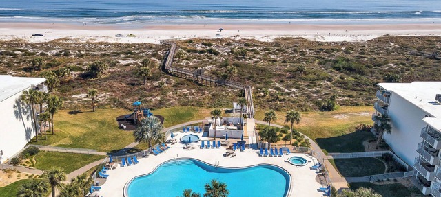 Beach Access St. Augustine villa with Indoor/outdoor pool & tennis courts in St. Augustine
