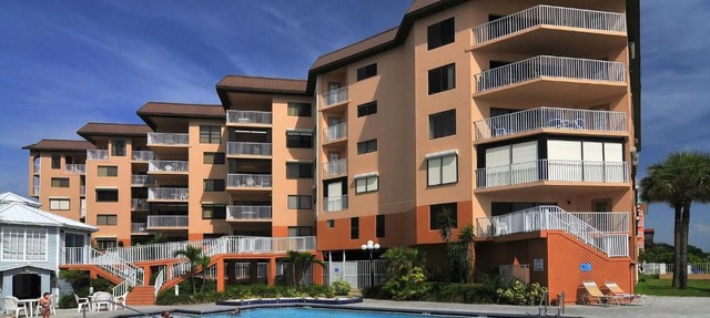 Beach Palms by Florida Lifestyle Vacation Rentals in Clearwater Beach
