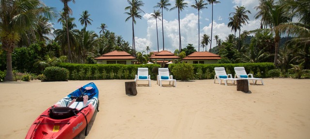 Beachfront Retreat with Staff in Ko Samui