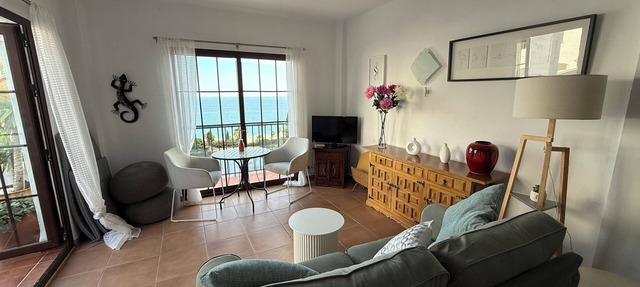 Beautiful apartment with aircon, large terrace, stunning sea views, shared pool in Nerja