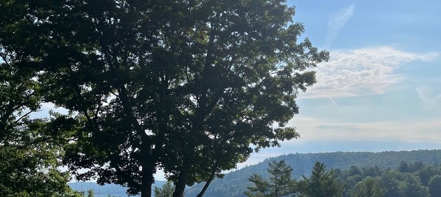Beautiful Great Sacandaga lakefront home. Sleeps 8+. 96' private beach & dock. in Hadley