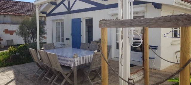 BLUE WHITE HOUSE BISCA-PLAGE in Biscarrosse Plage