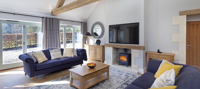 Brand new (2019) luxury one bedroom & ensuite in the heart of the Cotswolds in Shipton-under-Wychwood