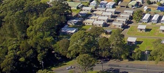 Burrill's Cedar Cottage by Book Jervis Bay - Walking Distance to Water in Huskisson