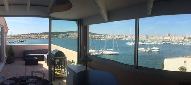 Cap d'Agde Penthouse 50 m² with large terrace and sea view in Agde