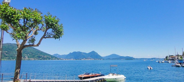 Casa Domenica A by Lago Reisen in Baveno
