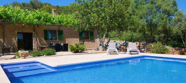 Casa Son Fornes with Pool, Wi-Fi, Garden, Terrace and Parking in ALGAIDA