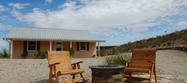 Casa Tranquilla: Scenic Solar and Wind Powered Home in Alpine