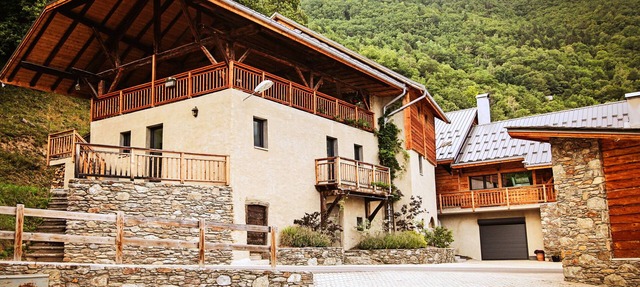 Charming cottage on the heights of Albertville in Albertville