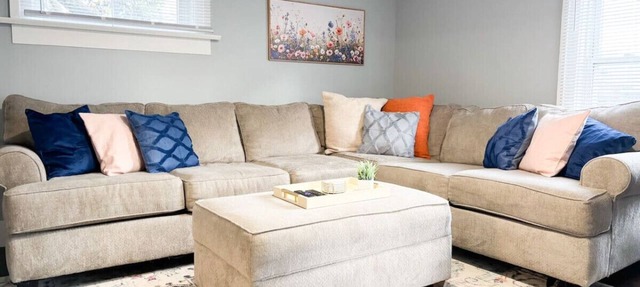 Charming House in the Heart of Downtown Troy! in Troy