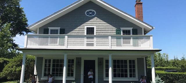 Classic Bridgehampton Farmhouse - Heated Pool - South of Highway - Walk to Town in Bridgehampton