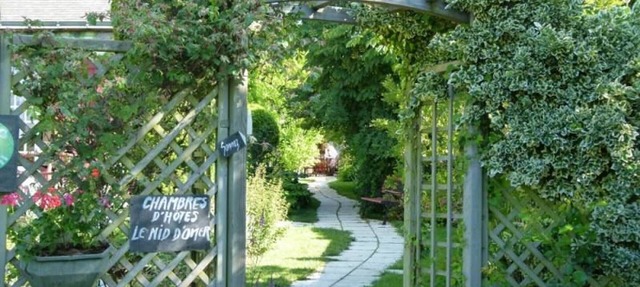 "Comfortable Accessible Room with Private Bath, WiFi, TV, Baby Gear & Bicycles Near Blain" in Blain