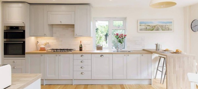 Cornerstones, Harbour Village House in Chichester