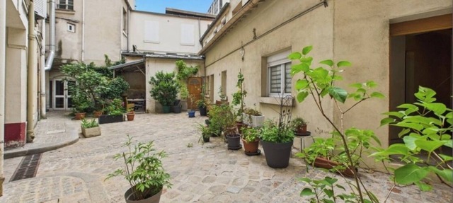 Cosy studio with private courtyard - Saint-Cloud in Saint-Cloud