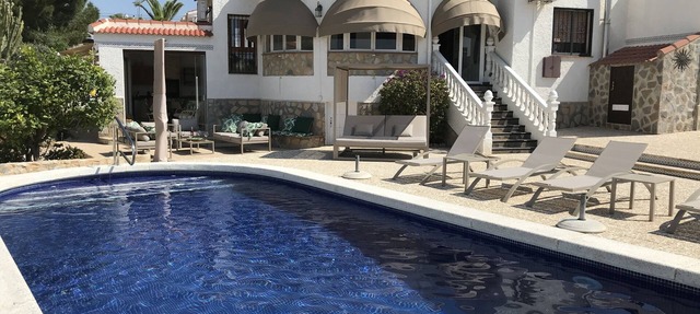 Cozy luxury villa and private pool and countless relaxing places to enjoy sun in Ciudad Quesada